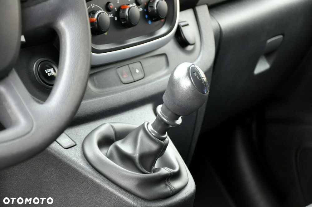 Renault Trafic - 31