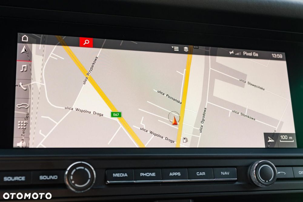 Porsche Macan Standard - 18