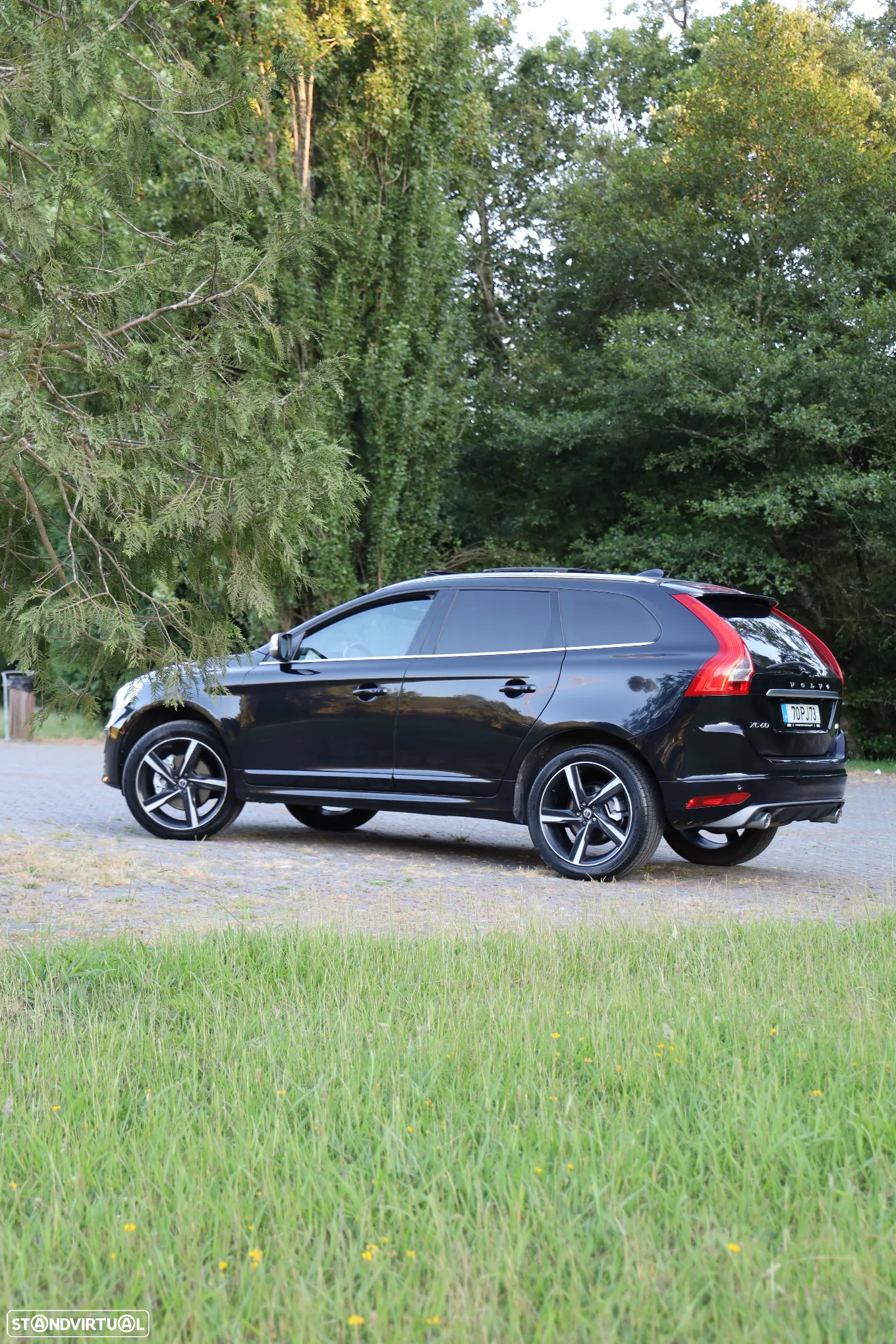 Volvo XC 60 2.0 D4 R-Design Geartronic - 37