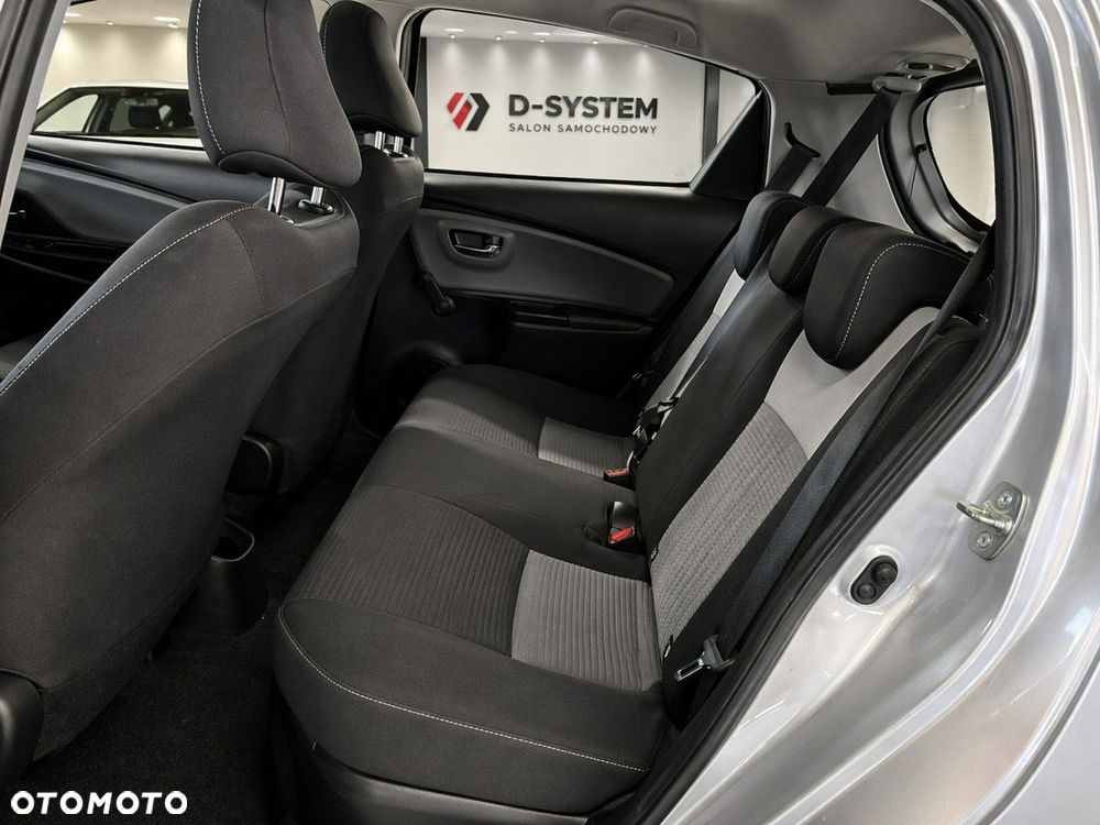 Toyota Yaris - 10