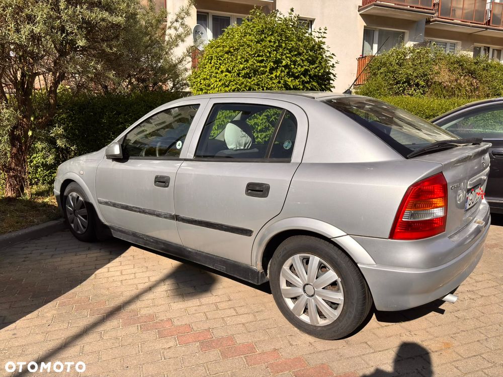 Opel Astra - 10