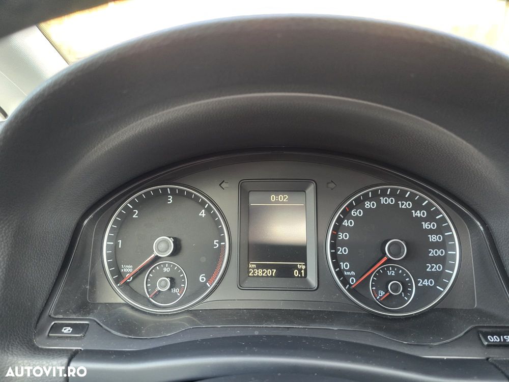 Volkswagen Golf Plus 2.0 TDI DPF Style - 8