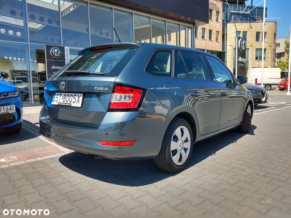 Skoda Fabia - 8