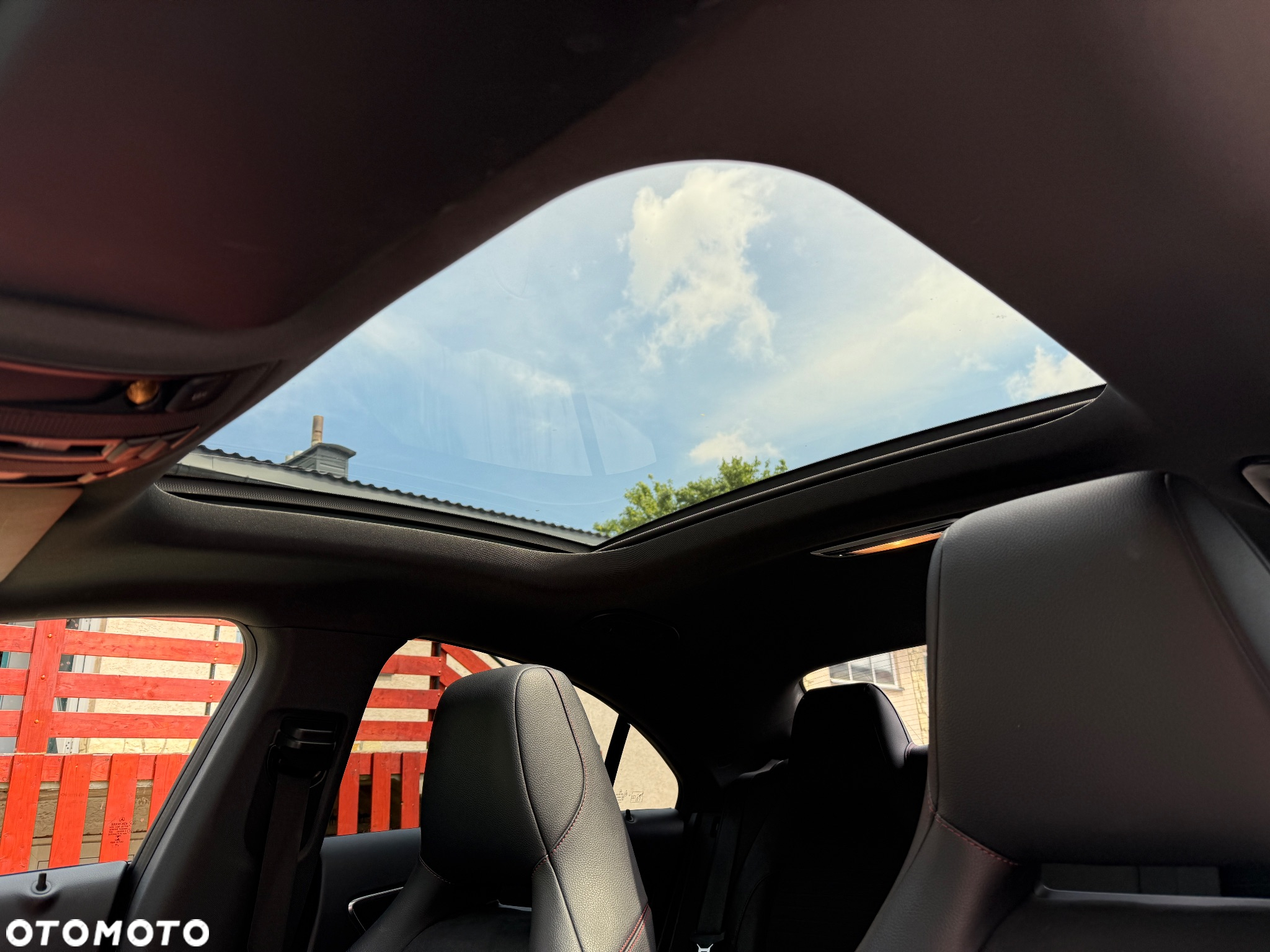 Mercedes-Benz CLA 220 4-Matic AMG Line - 11