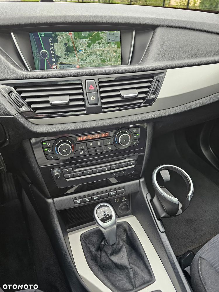 BMW X1 sDrive20d Sport Line - 20
