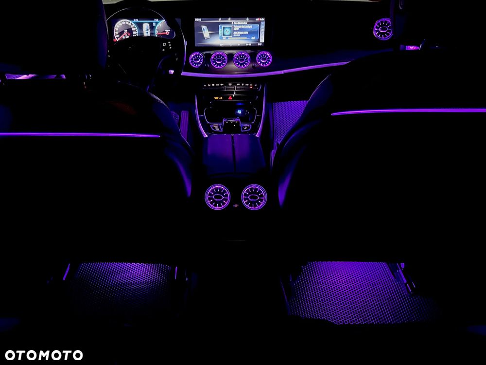 Mercedes-Benz Klasa E 220 d 9G-TRONIC - 28