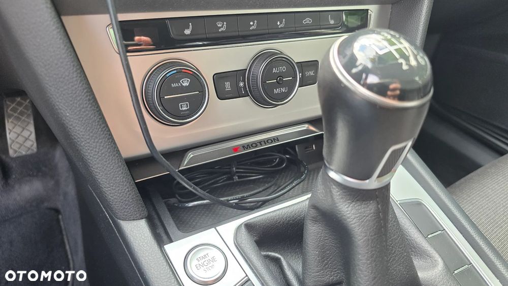Volkswagen Passat Variant - 27