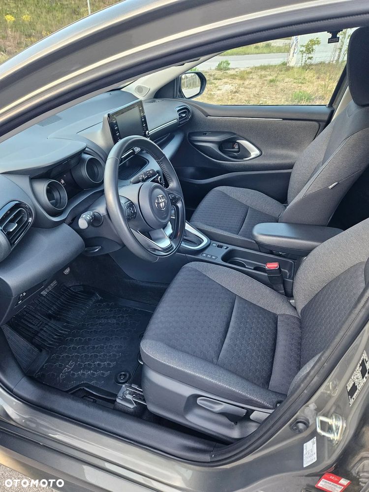 Toyota Yaris - 6