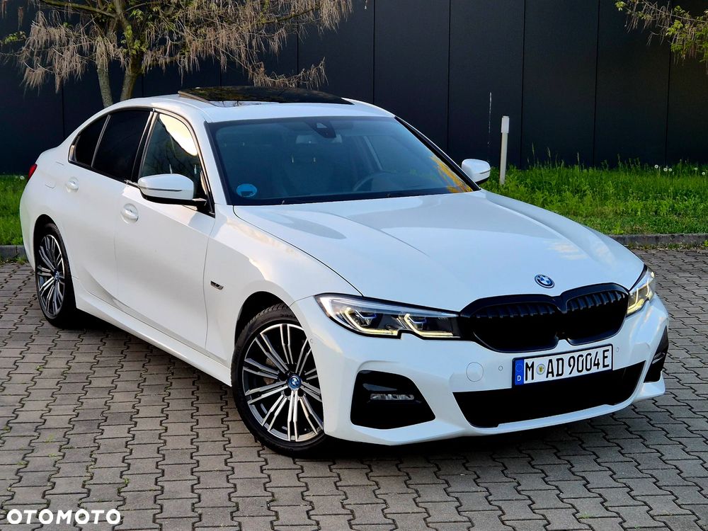 BMW Seria 3 330e M Sport - 6