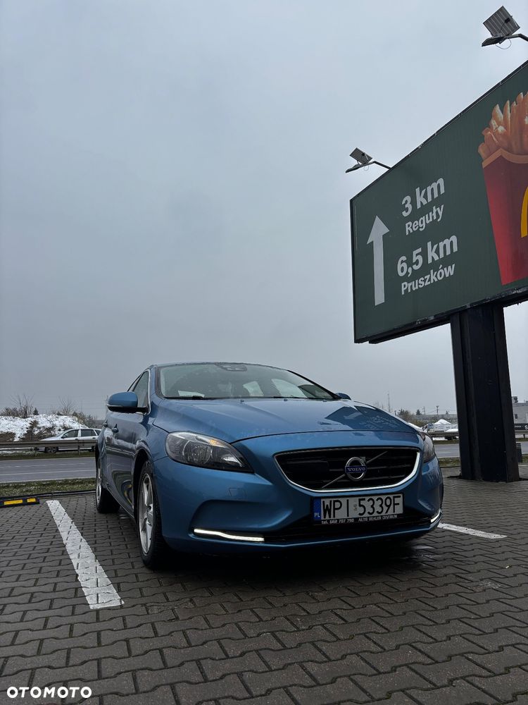 Volvo V40 D4 Drive-E Momentum - 1