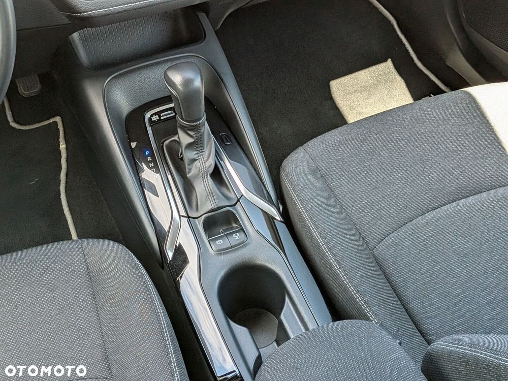 Toyota Corolla 1.8 Hybrid Comfort - 24