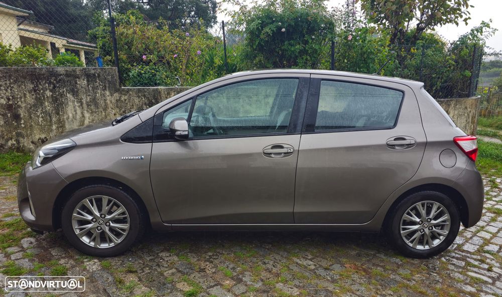 Toyota Yaris 1.5 HSD Comfort+P.Style - 5