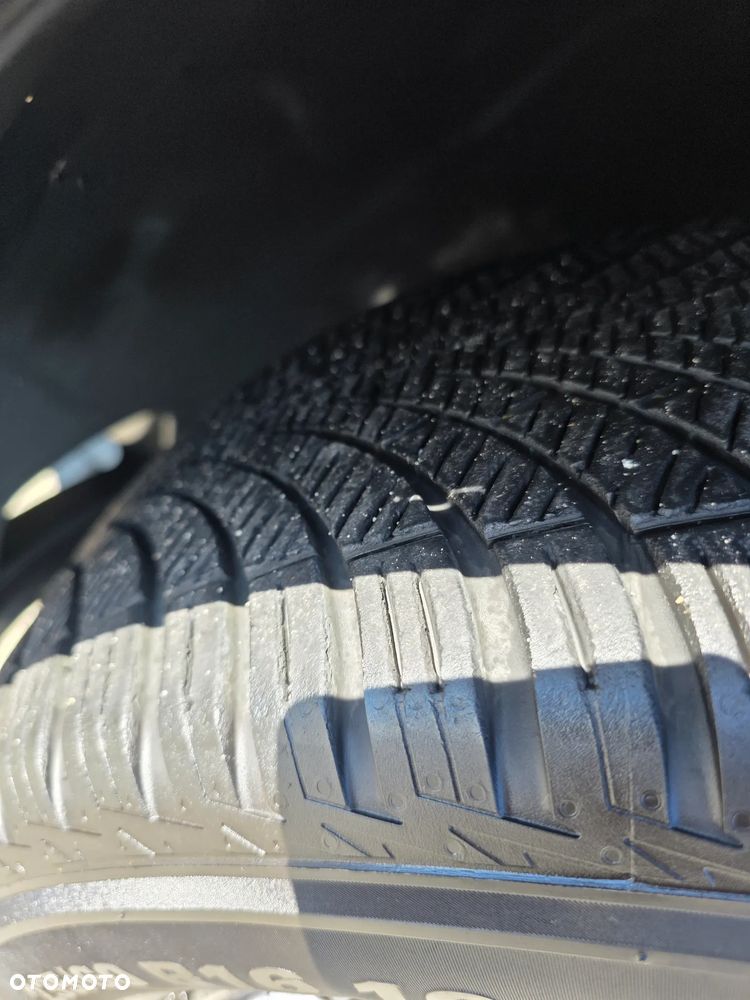 Volkswagen Tiguan - 12