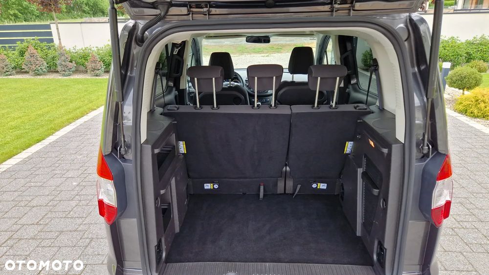 Ford Tourneo Courier 1.0 EcoBoost Titanium - 32