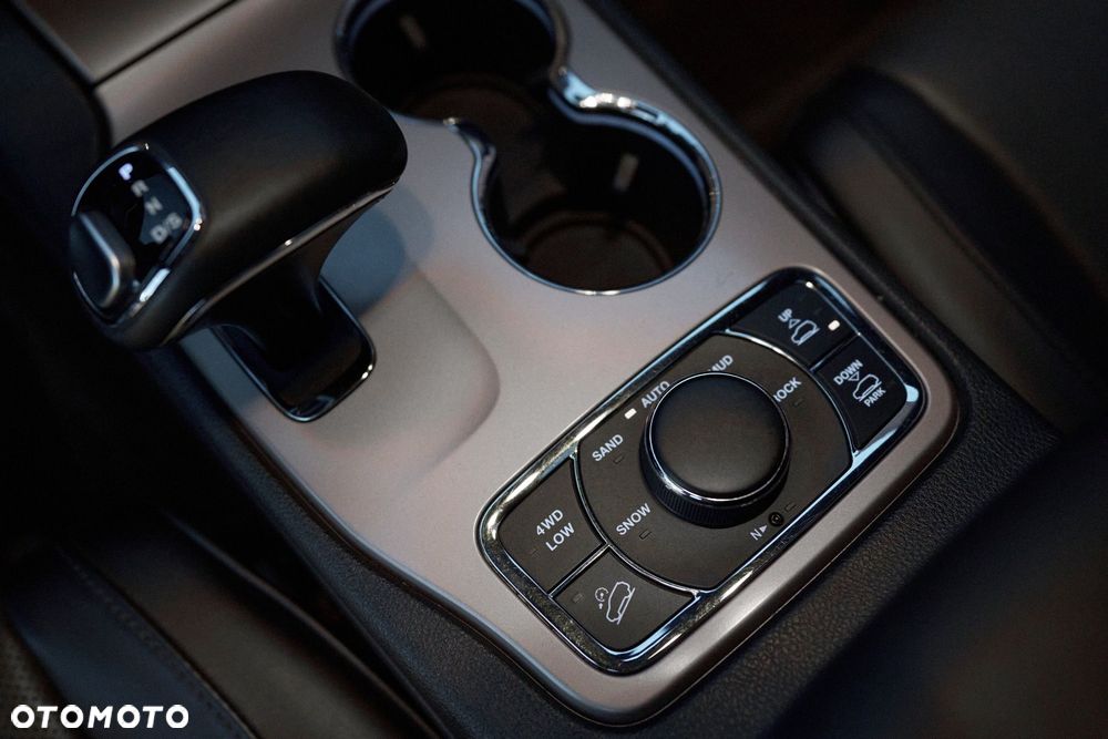 Jeep Grand Cherokee 3.0 CRD Summit - 25