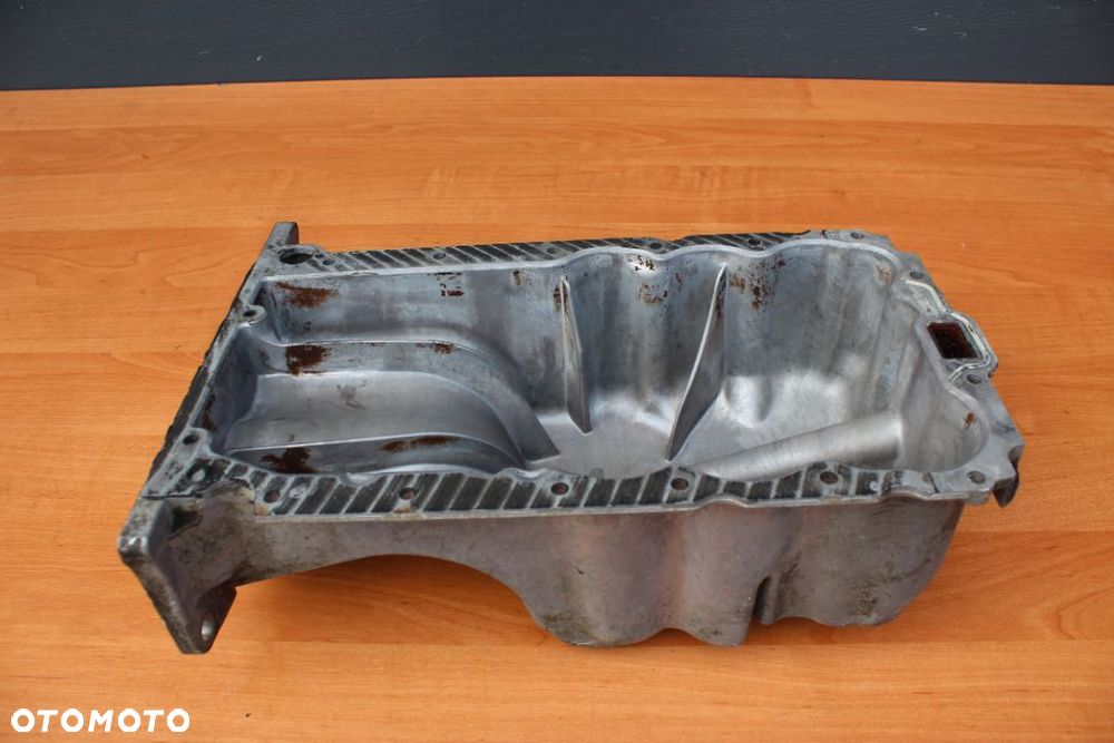 MISKA OLEJU OLEJOWA OPEL ZAFIRA C 1.4 TURBO 55562727  55568036 - 7