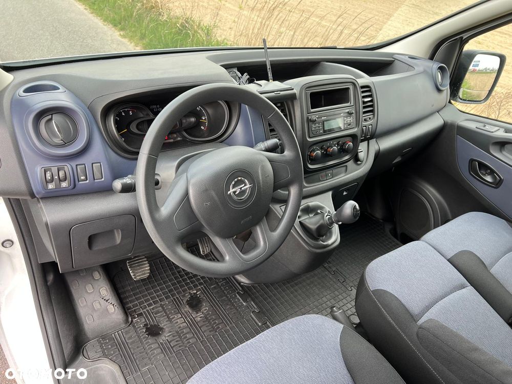Opel Vivaro - 11