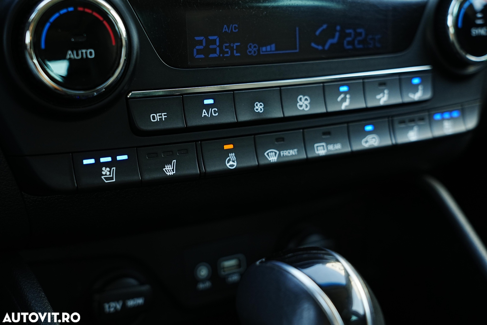 Hyundai Tucson blue 1.7 CRDi 2WD DCT Premium - 29