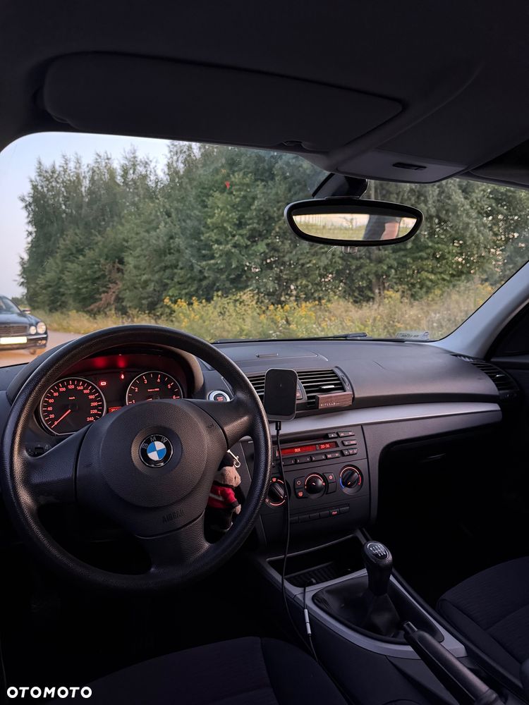 BMW Seria 1 116i - 6