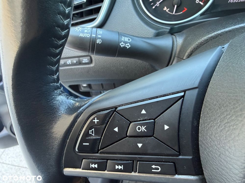 Nissan Qashqai 1.2 DIG-T N-Connecta Xtronic EU6 - 12