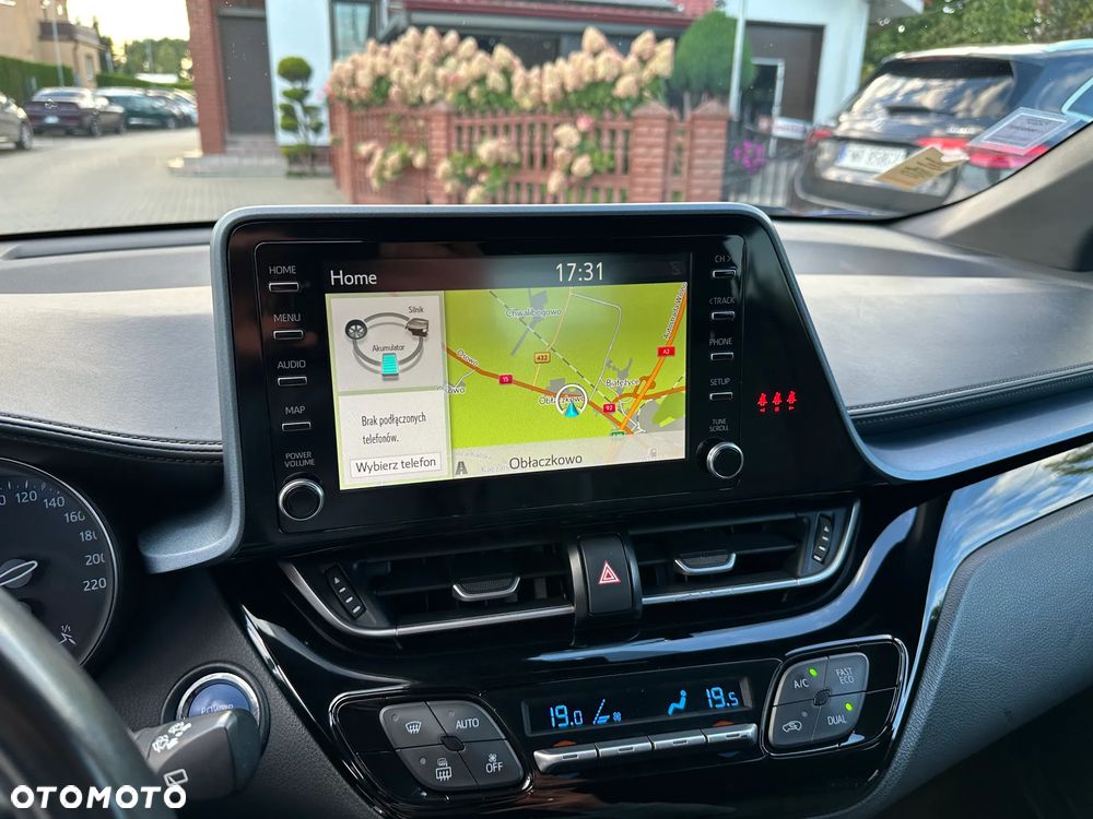 Toyota C-HR - 12