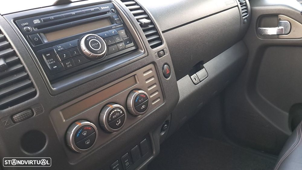 Nissan Navara 2.5 dCi CD LE Sport Edition - 22
