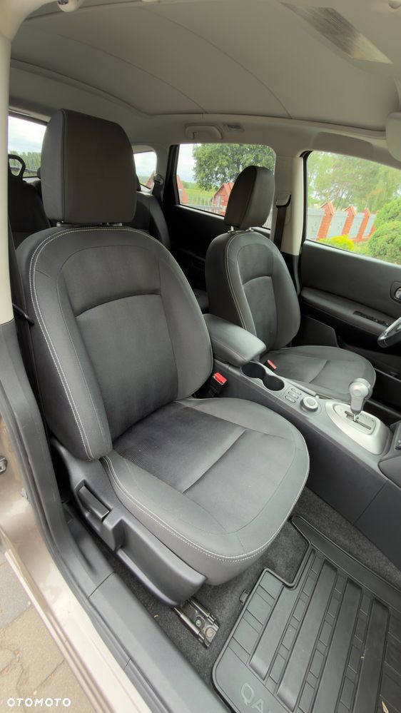 Nissan Qashqai+2 - 22