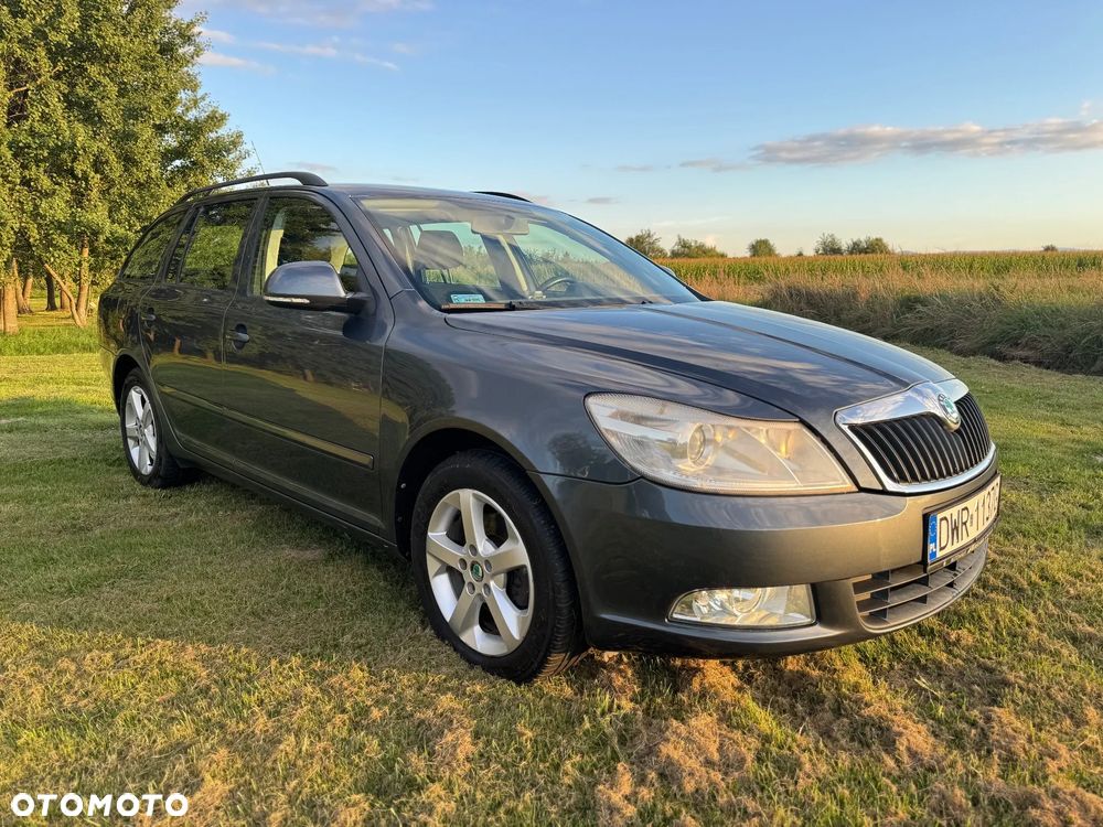 Skoda Octavia 2.0 TDI DPF Ambition DSG - 2