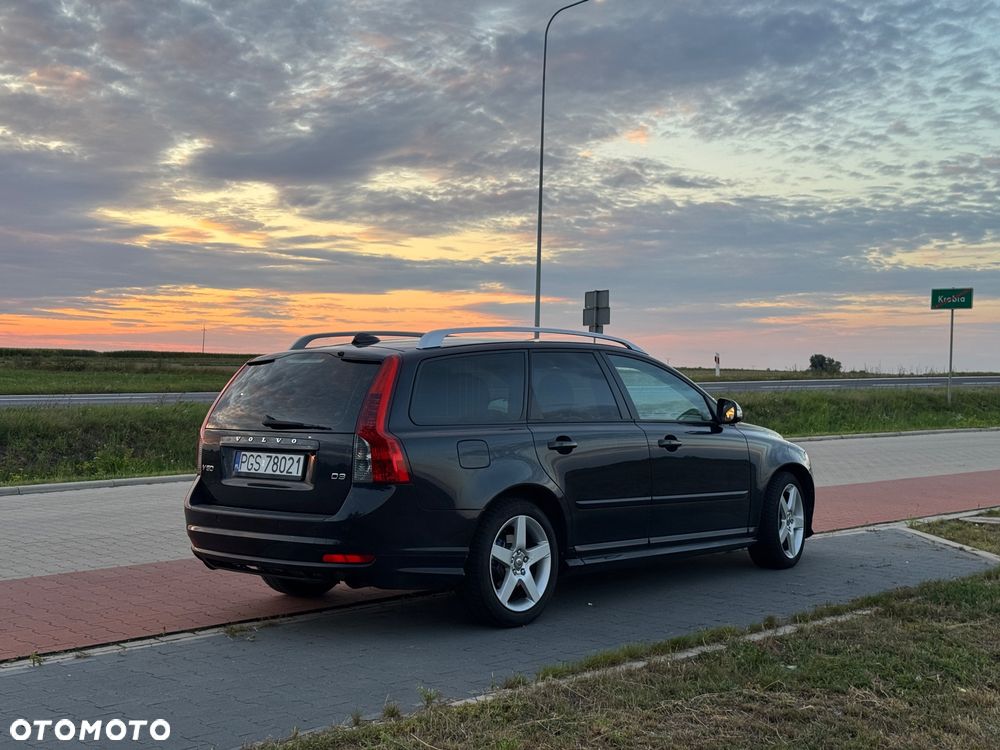 Volvo V50 D3 R-Design - 7