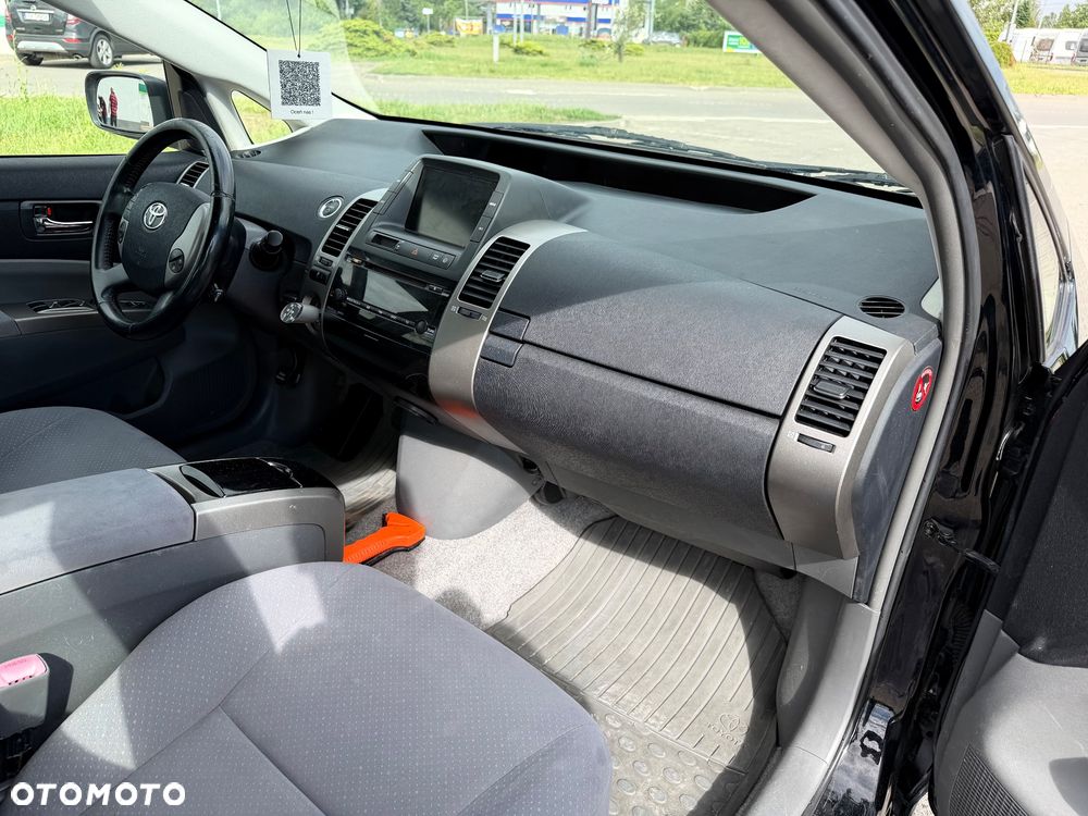 Toyota Prius 1.5 VVT-i Prestige - 13
