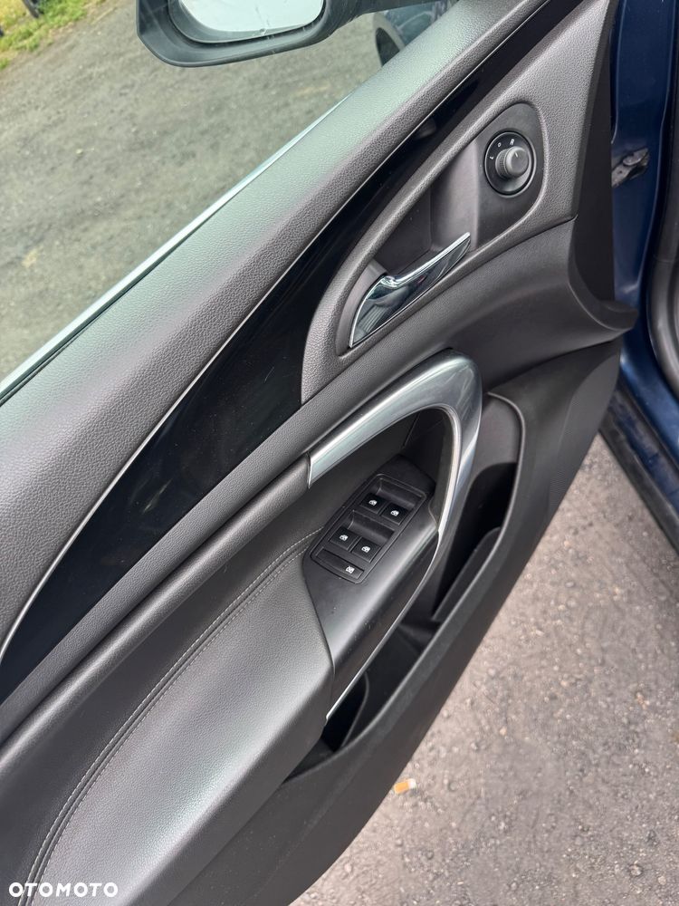 Opel Insignia 2.0 CDTI Sport - 11