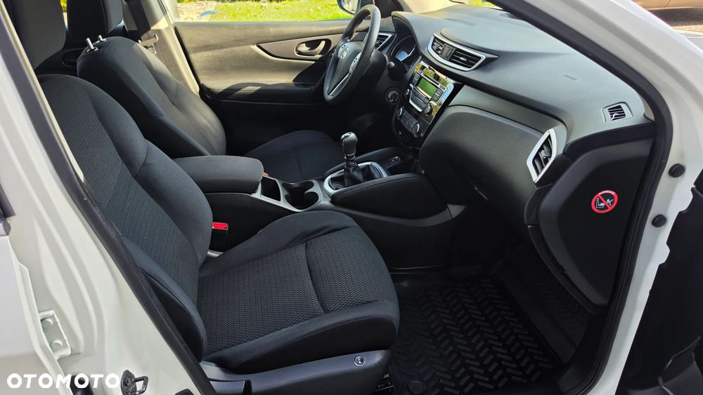 Nissan Qashqai 1.2 DIG-T N-Connecta - 12