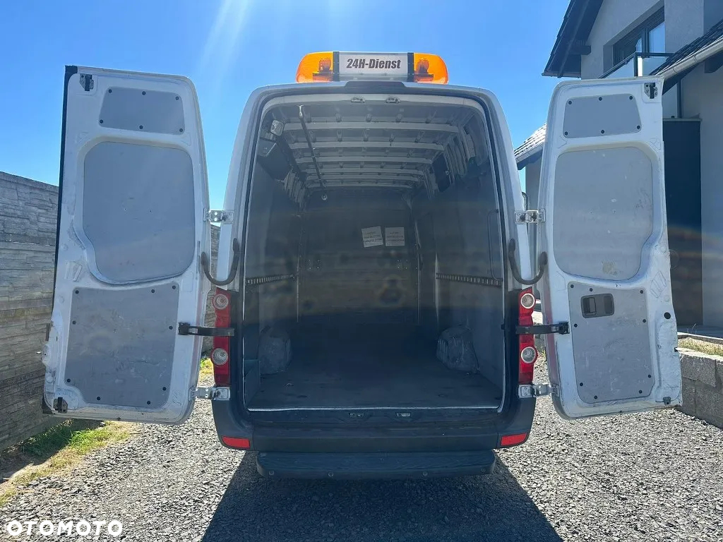 Volkswagen Crafter 2.5 TDI 109 KM Maxi - 12