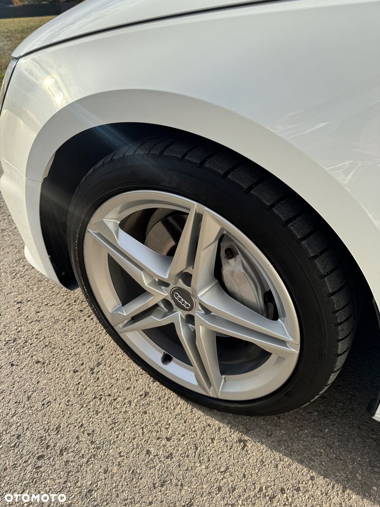 Audi A4 Avant - 10