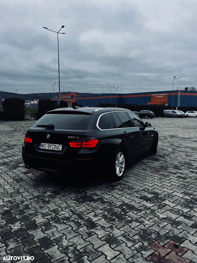 BMW Seria 5 520d - 5