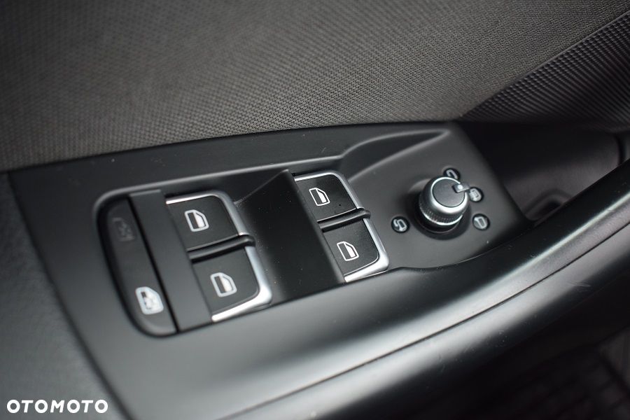 Audi Q3 2.0 TDI Quattro Sport S tronic - 25