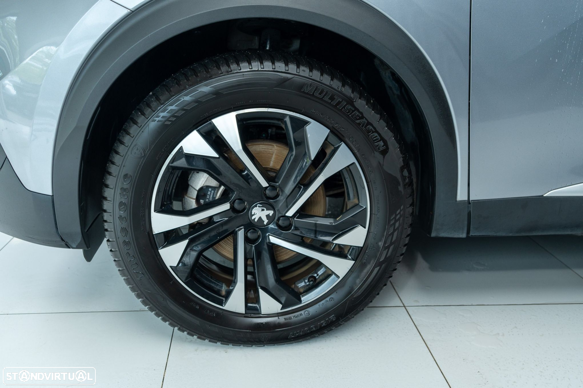 Peugeot e-2008 50 kWh Allure - 35