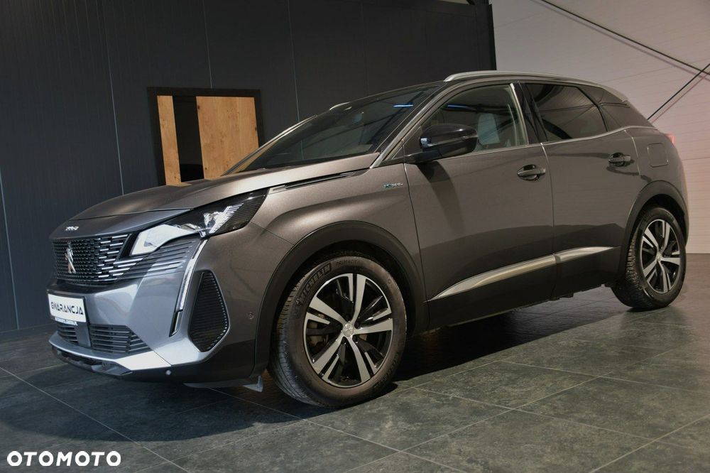 Peugeot 3008 1.6 PureTech HYbrid GT Line S&S EAT8 - 1