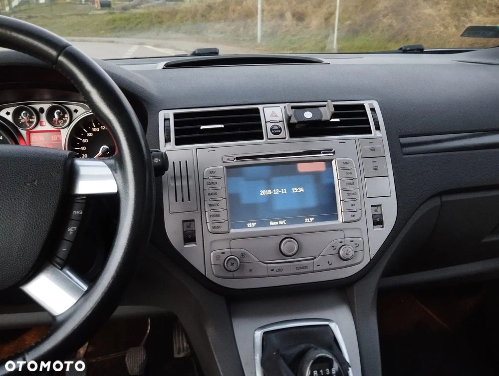 Ford Kuga 2.0 TDCi 2x4 Titanium - 22