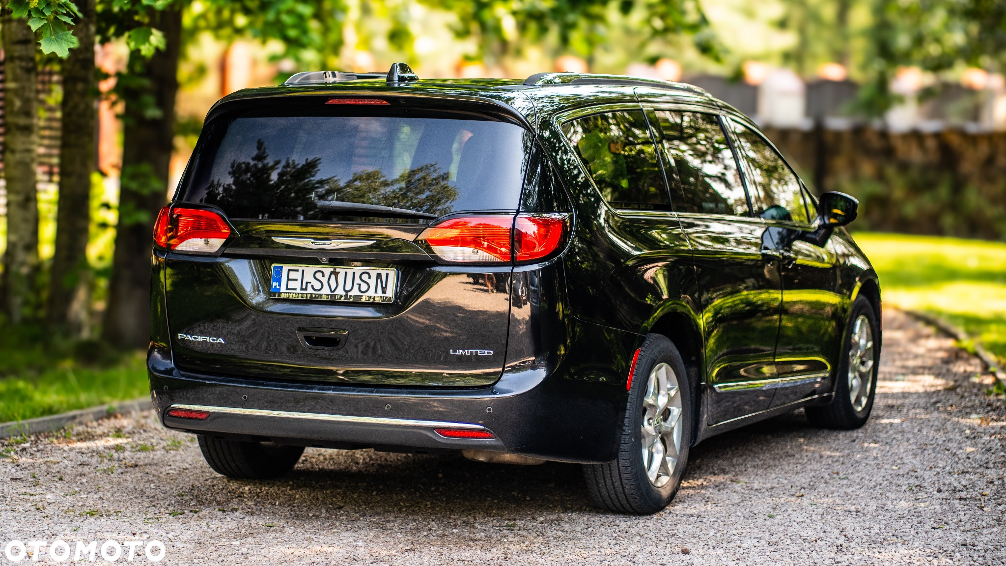 Chrysler Pacifica - 5