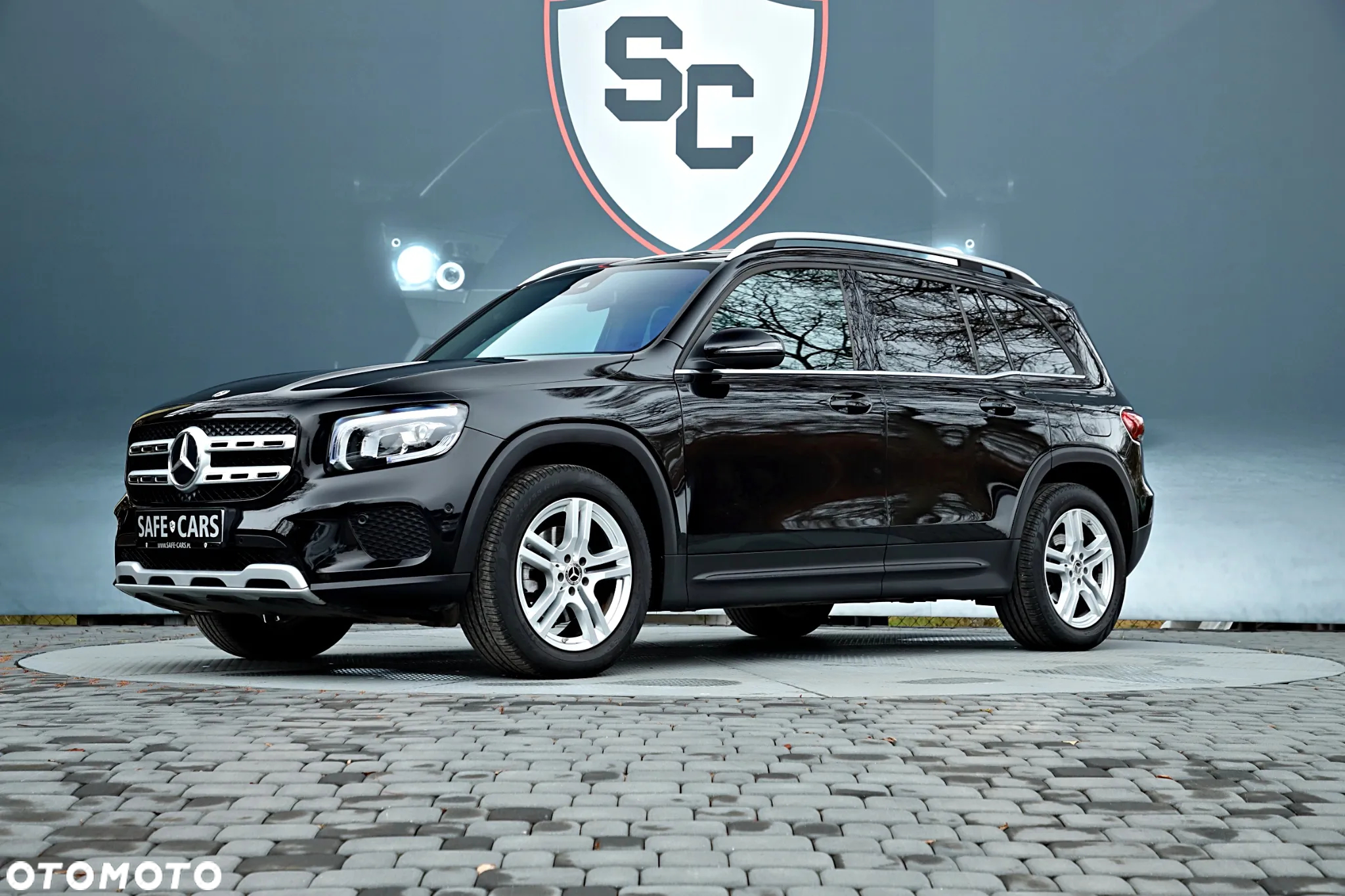 Mercedes-Benz GLB 200 7G-DCT - 5