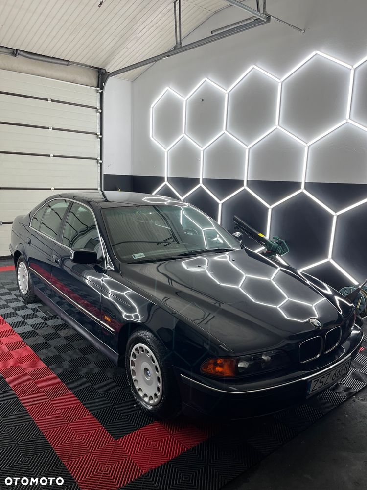 BMW Seria 5 525tds - 1