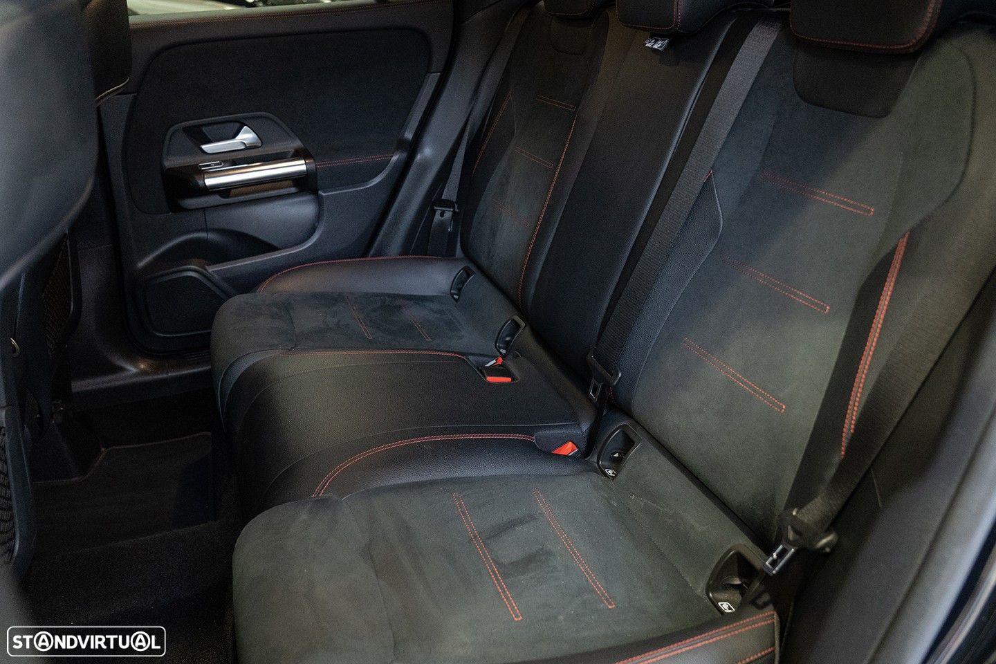 Mercedes-Benz GLA 180 d AMG Line - 43