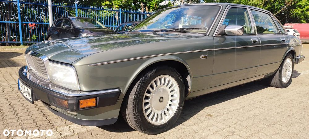Jaguar XJ XJ12 6.0 - 17