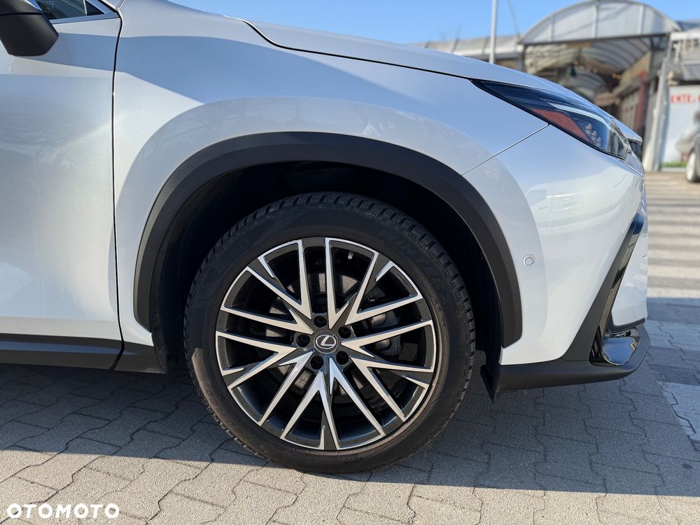 Lexus NX 450h+ Omotenashi AWD - 7