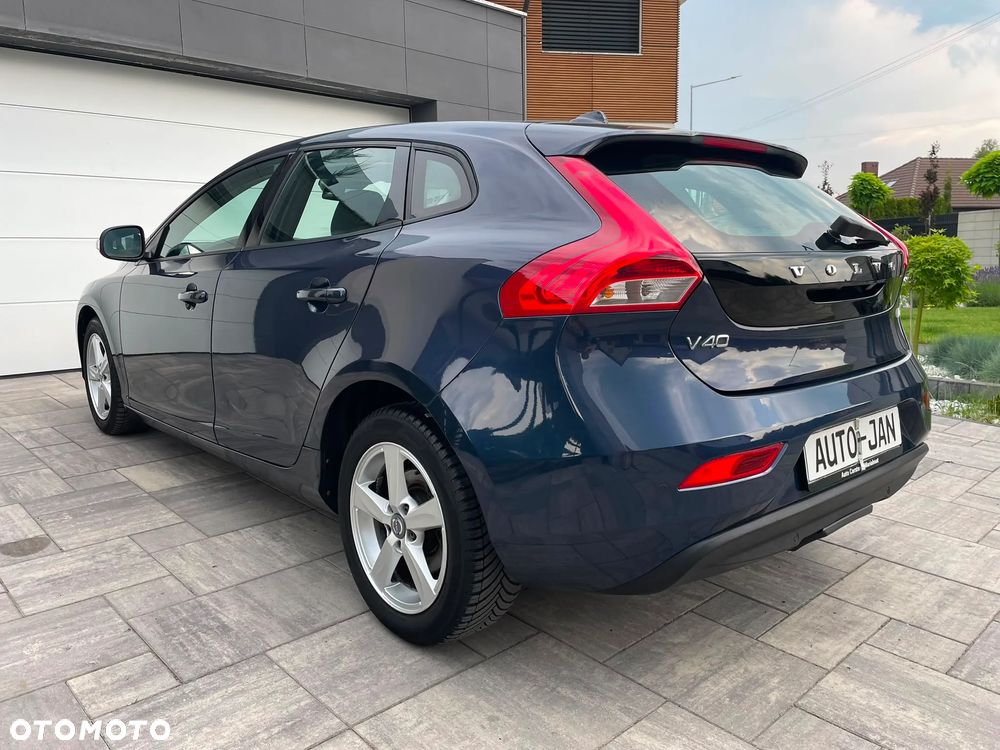 Volvo V40 D2 Summum - 38