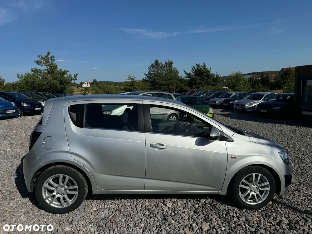 Chevrolet Aveo 1.6 LTZ - 4