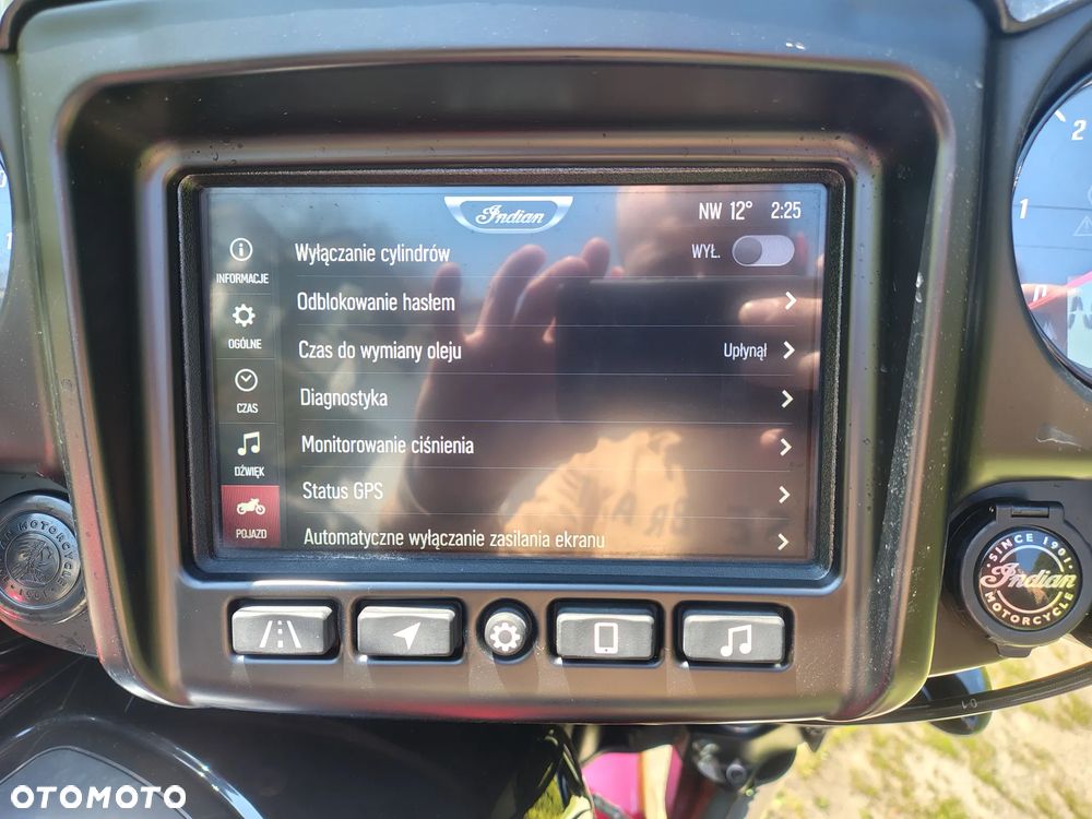 Indian Roadmaster - 20
