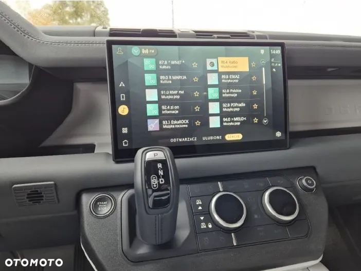 Land Rover Defender - 9