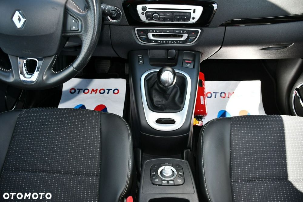 Renault Grand Scenic Energy TCe 130 S&S Bose Edition - 27